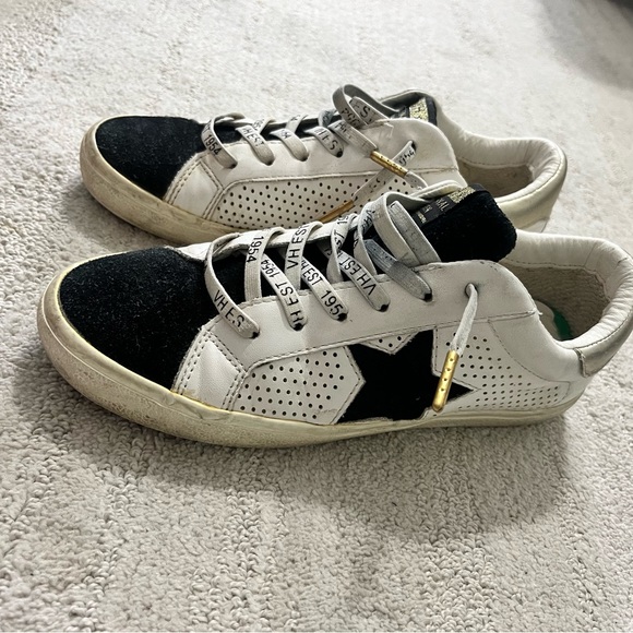 Vintage Havana’s - size 6.5 - black and white low tops - Picture 3 of 3